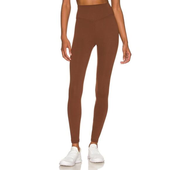WeWoreWhat High Rise Scrunch Legging in Cappuccino EUC Size Medium